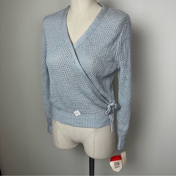 Vintage Metallic Knit Sweater - Picture 3 of 12